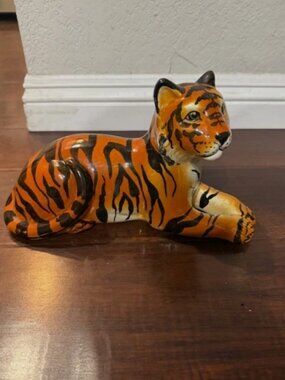 Vintage MCM Made In Italy Ceramic Tiger Hand Painted 10” Statue Figurine